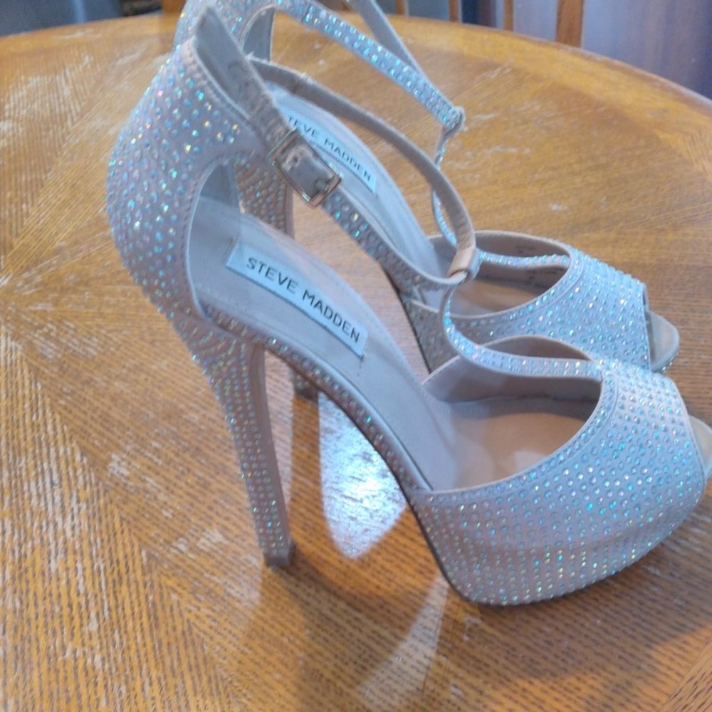 Steve Madden High Heel Sparkle Shoe - Picture 1 of 3
